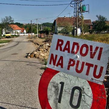 Kotor Varoš: Za rekonstrukciju puta i elektrifikaciju 115.000 KM