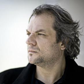 Željko Lučić - Od otpravnika vozova do svjetskog baritona