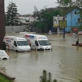 Predstavnički dom odobrio dva zakona za saniranje štete