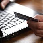 Banke se okreću internetu: Od početka krize u EU zatvoreno 20.000