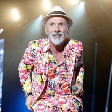 Dino Merlin: Za Novu godinu u svom gradu sa svojom "rajom"