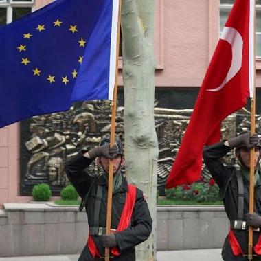 Merkel želi daljnje pregovore s Turskom