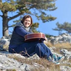 Anita Šunjić: Nastavljam u smjeru izdavanja i pisanja novih pjesama