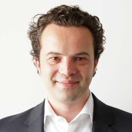 Amil Hota: Sarajlija koji je vodio predizbornu kampanju Angele Merkel