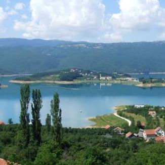 Potpisan ugovor za grant sredstva za projekt Staza Gospe Sinjske