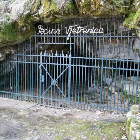 Sve više turista posjećuje špilju Vjetrenicu