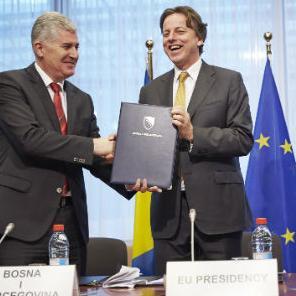 Mogherini i Hahn: Zajednički proslavljamo današnji dan