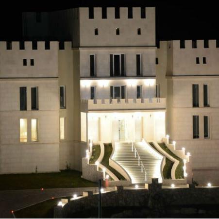 Zavirite u luksuz na obali Trebišnjice: Na prodaju Draškovićeva rezidencija