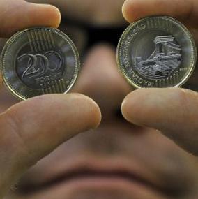 Mađarska podiže poreze radi obuzdavanja deficita