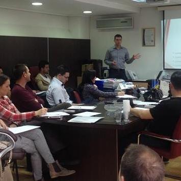 Naučite efektikve tehnike prodaje na Kurganovom treningu