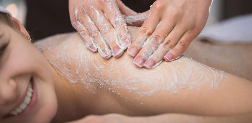 herbal spa piling tijela koža