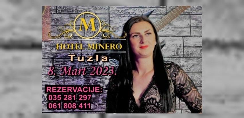 Hotel Minero Dan žena