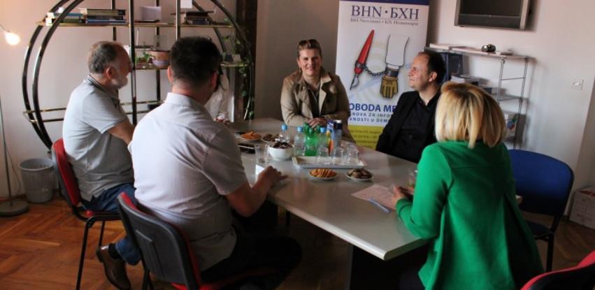 Američka trgovinska komora donirala 5.000 maski za bh. medije