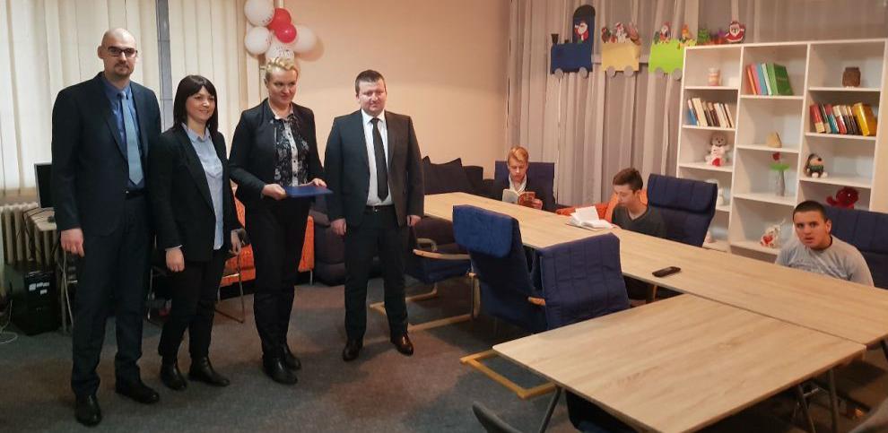 JU Dom porodici upriličeno uručenje donacije od strane Prevent grupacije