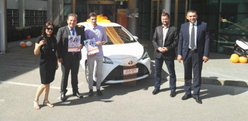 Svečano uručene nagrade u nagradnoj igri "Huawei u ruci, Yaris izvuci"