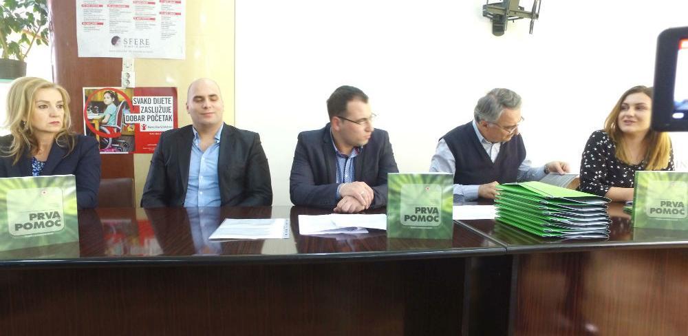 Prva pomoć - Knjiga za svakog koja može spasiti živote najbližih