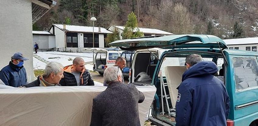 Grad Zenica donirao udruženjima krevete i opremu za smještaj