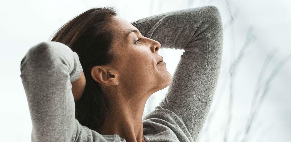 Koje su prednosti nošenja dva slušna aparata?