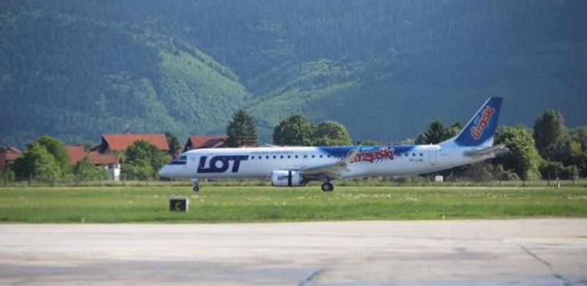  Lot Polish Airlines