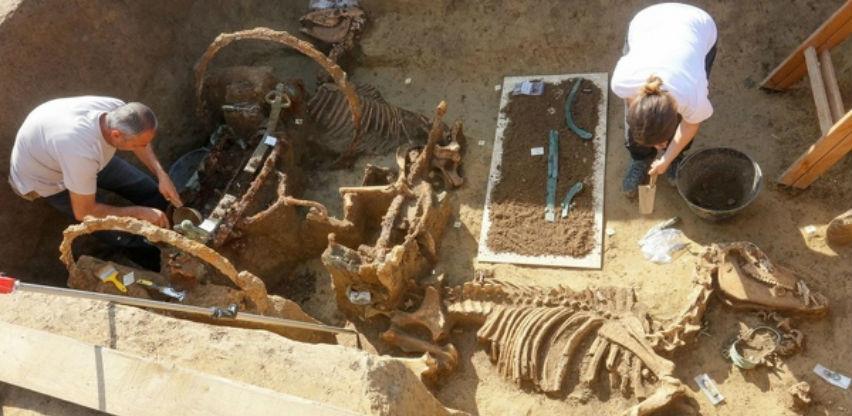 Kod Vinkovaca pronađena odlično očuvana rimska kočija i skelet konja