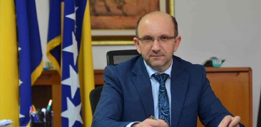 Pogodnosti za realni sektor: Isović predložio 11 tačaka za spas ekonomije