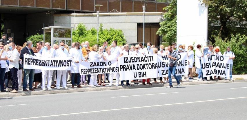 Doktori iz FBiH ponovo izlaze na proteste, pripremaju štrajk