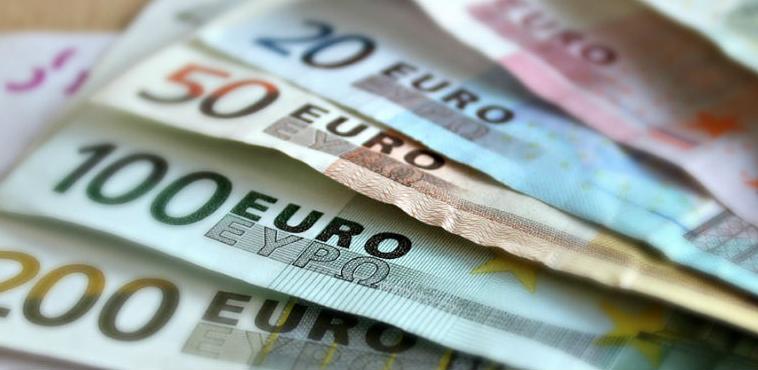 Većina Italijana podržava upotrebu eura