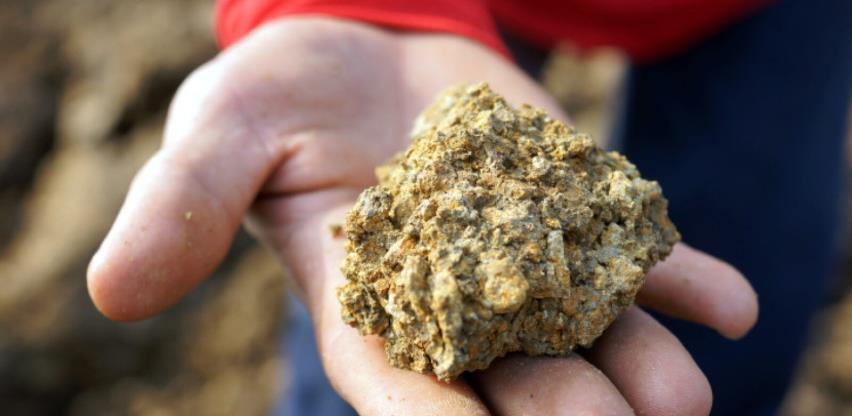U Australiji pronađena dva golema grumena zlata