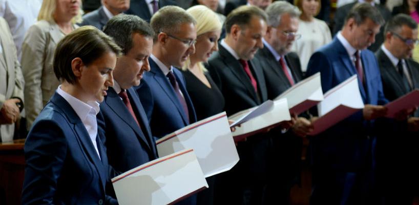 Srbija dobila novu Vladu, Kabinet Ane Brnabić položio zakletvu