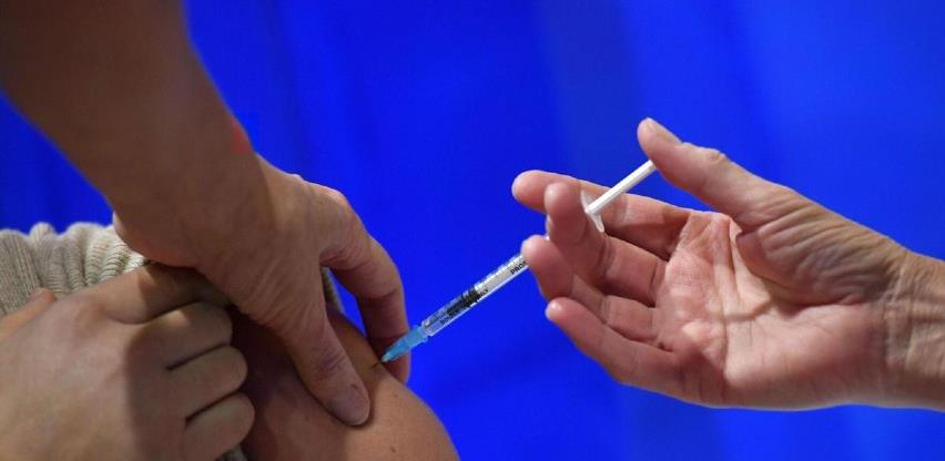 Prekinuto testiranje vakcine: Ispitanici bili lažno pozitivni na HIV