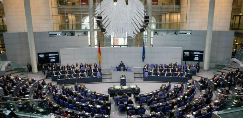 Njemački parlament odobrio paket pomoći Grčkoj