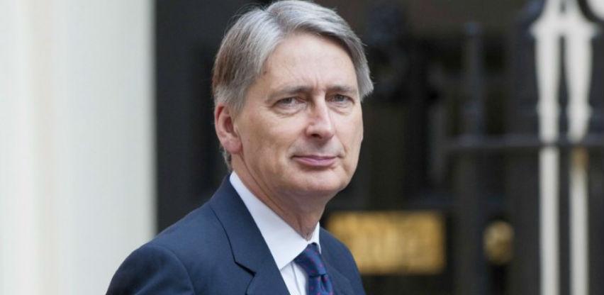 Hammond: Britanija ima fiskalne kapacitete za Brexit bez sporazuma