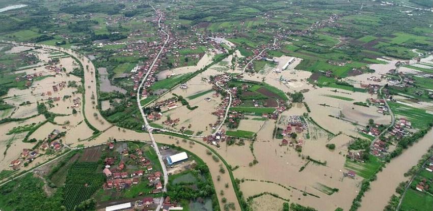 U Prijedoru poplavljeno 400 kuća, pokrenuto šest klizišta i srušen jedan most