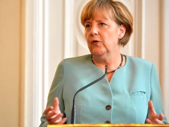 Merkel za potpuno zaustavljanje ilegalne imigracije