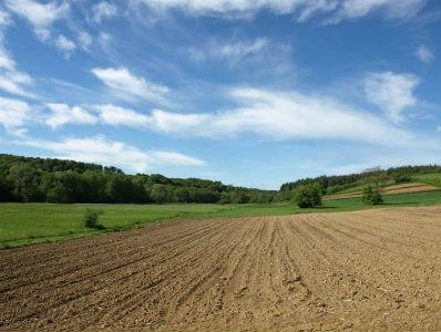 Općina Visoko prva u ZDK stavila u promet državno poljoprivredno zemljište