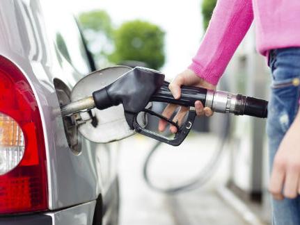 Novi udar na džepove građana, zbog trošarina poskupljuje gorivo