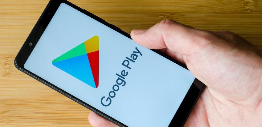 Google iz Play Storea uklonio devet aplikacija zbog krađe podataka za pristup Facebooku