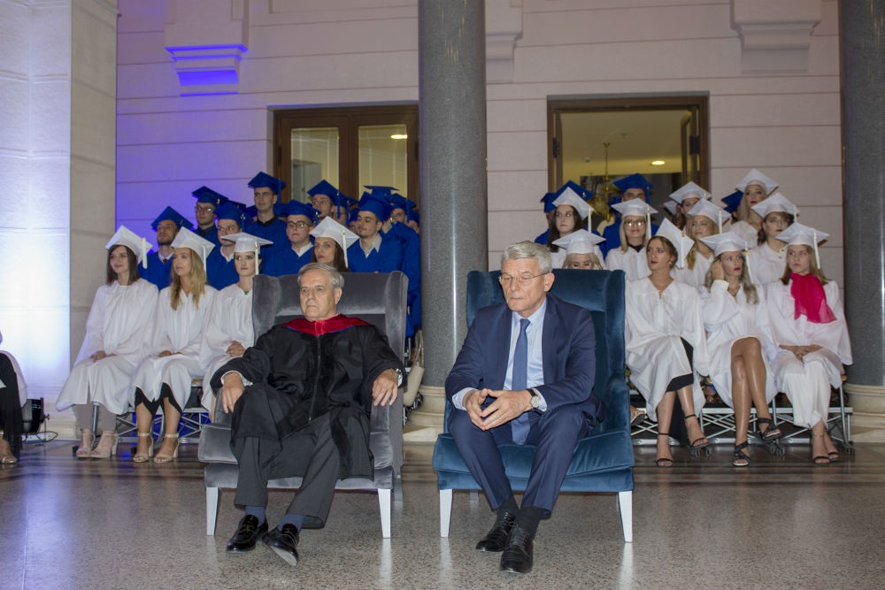 Američki univerzitet u BiH promovisao desetu generaciju studenata