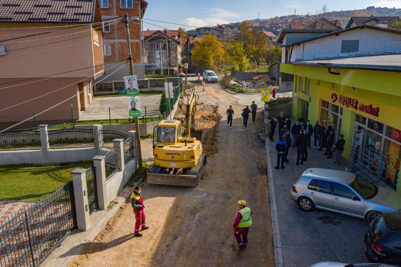 Počela rekonstrukcija cesta u naselju Zabrđe i industrijskoj zoni Rajlovac