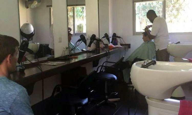 Dževada Džananović - Sarajka vodi elitni frizerski salon u Ugandi
