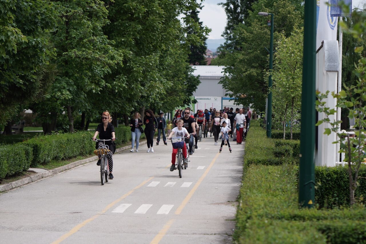 U Sarajevu održana rekreativna biciklistička trka 'Vozim za nekoga sa autizmom'