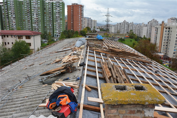 Nakon pet godina prokišnjavanja škola Džemaludin Čaušević dobija novi krov