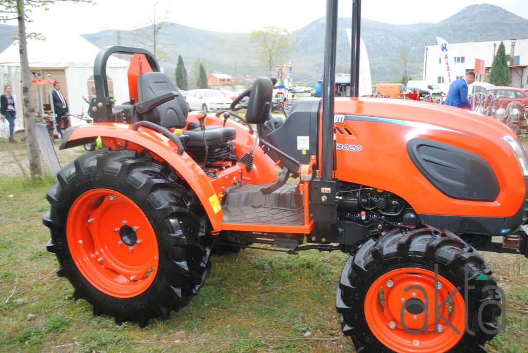 ITC Zenica predstavlja na sajmu u Mostaru novi traktor KIOTI