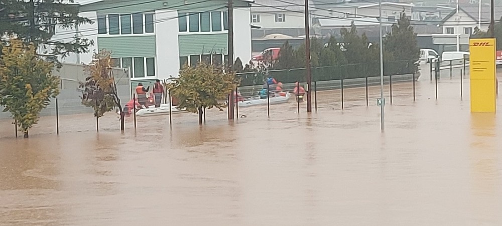 DHL poplava