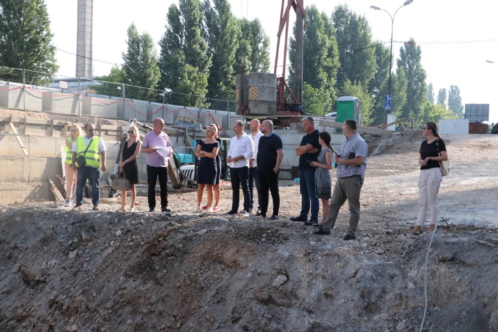 Intenzivirani radovi na izgradnji podzemne garaže u Kolodvorskoj
