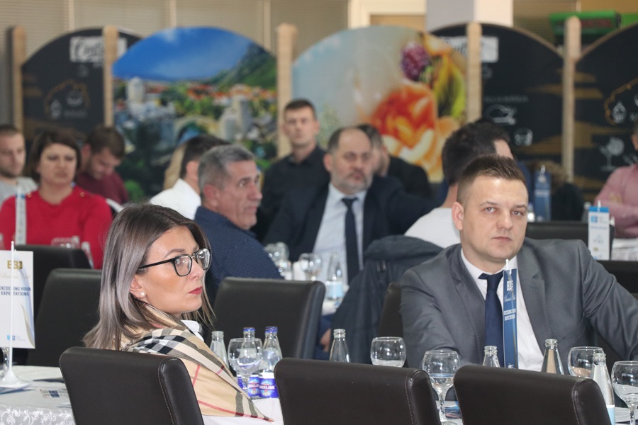 Sarajevo Business Forum predstavljen privrednicima Tešnja