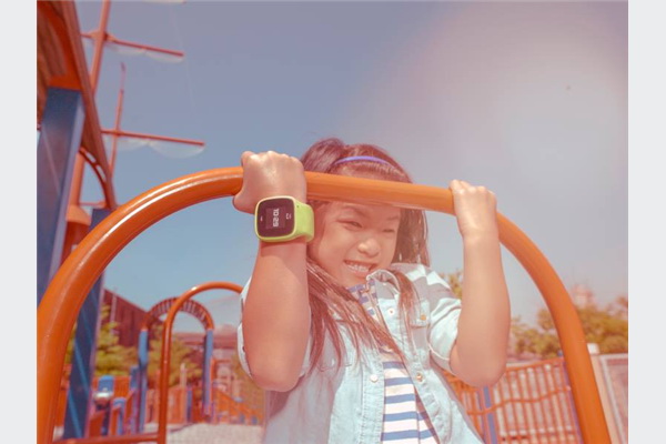 DevLogic kreirao software za FiLIP - pametni sat za nadziranje djece
