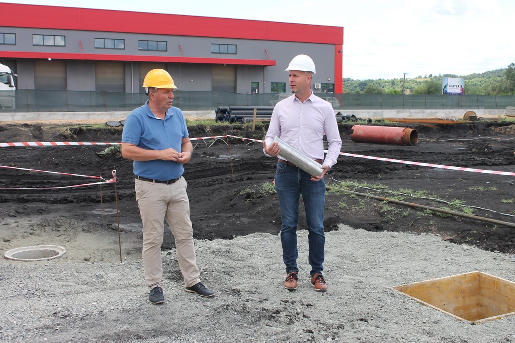 U industrijskoj zoni u Lukavcu postavljen temeljac za izgradnju fabrike Voith