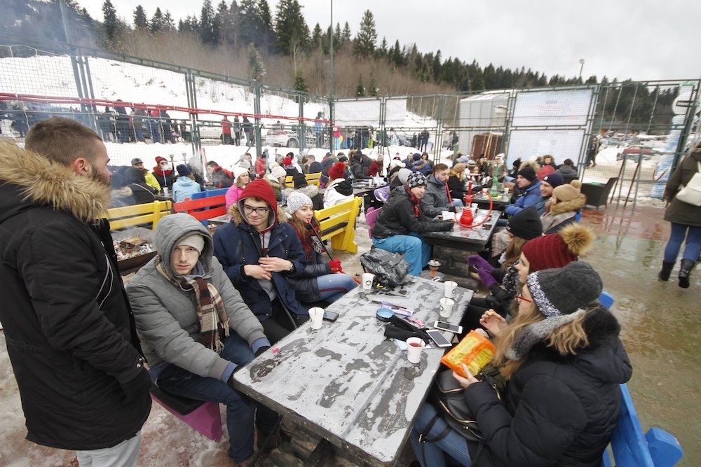 Na Bjelašnici otvorena manifestacija 'Telemach Winterhana market&fun zone'
