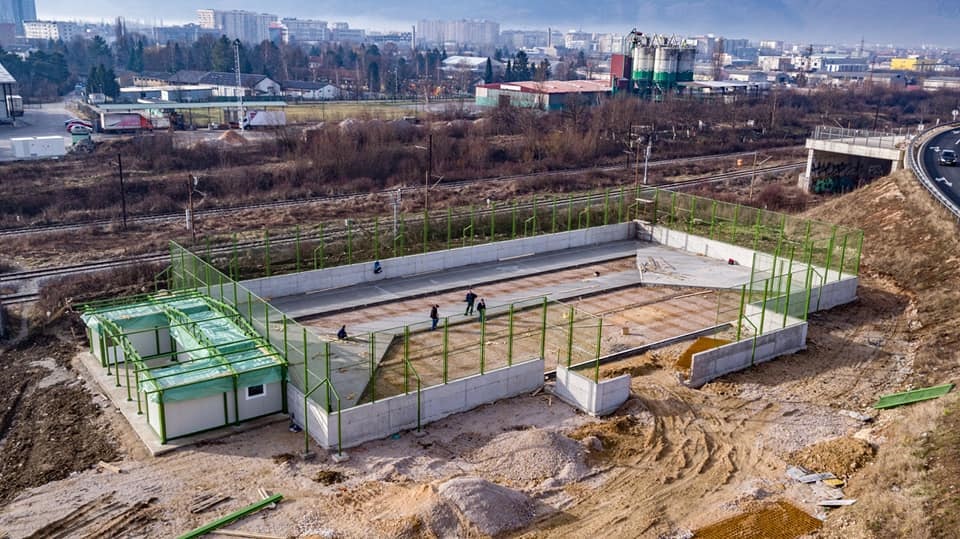 U toku betoniranje sportske plohe na igralištu u Boljakovom Potoku